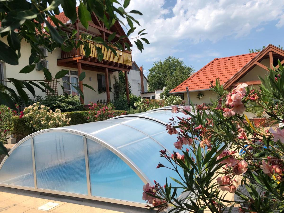 Haus Marika Hotel Siofok Exterior photo