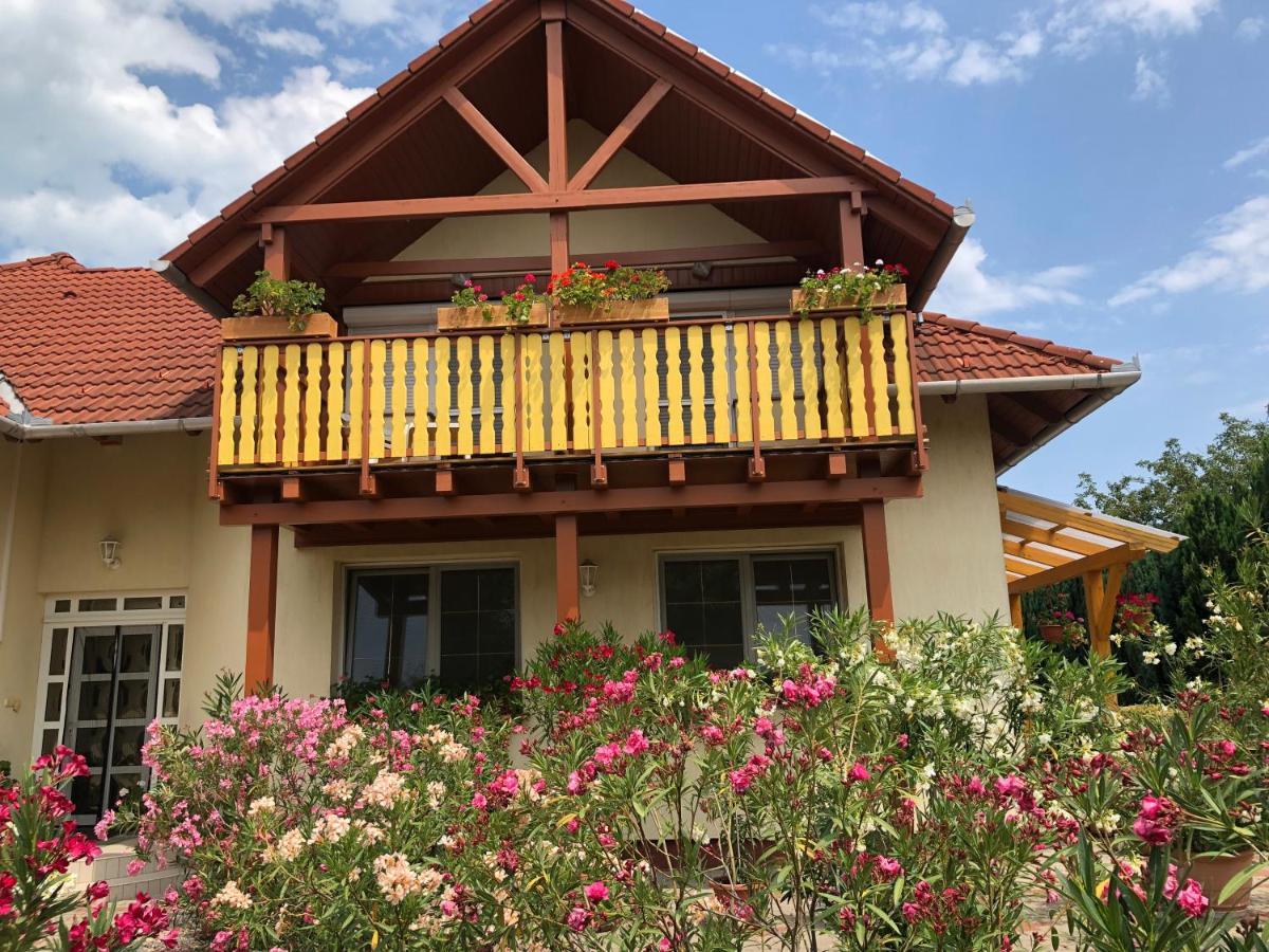 Haus Marika Hotel Siofok Exterior photo