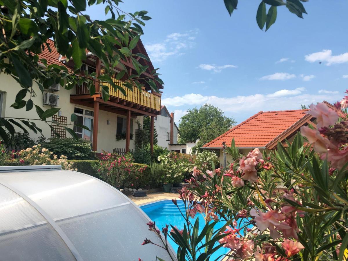 Haus Marika Hotel Siofok Exterior photo