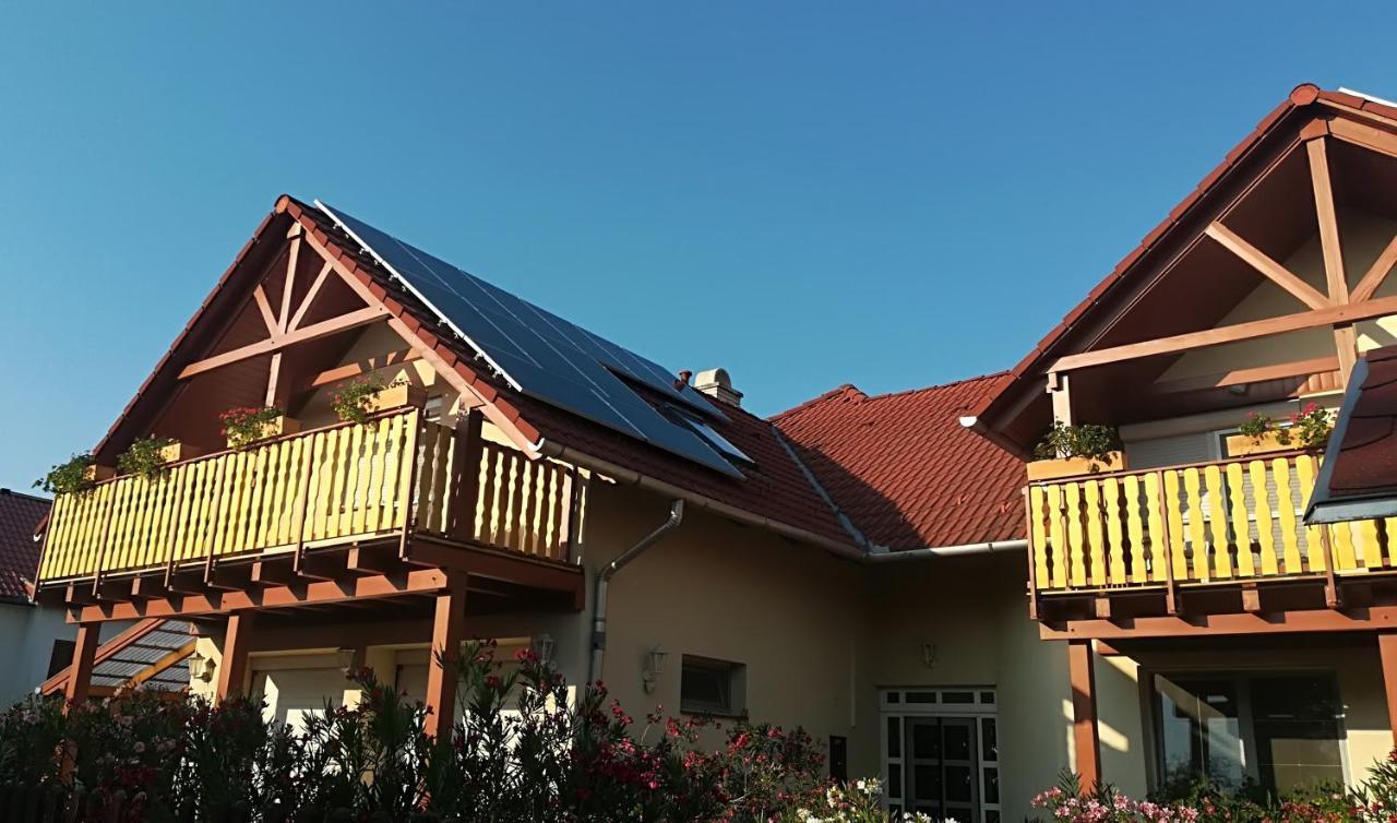 Haus Marika Hotel Siofok Exterior photo