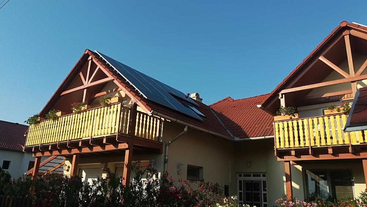 Haus Marika Hotel Siofok Exterior photo