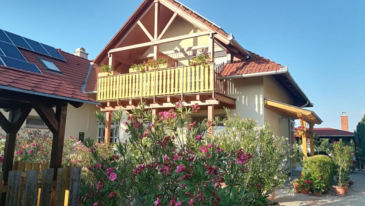 Haus Marika Hotel Siofok Exterior photo